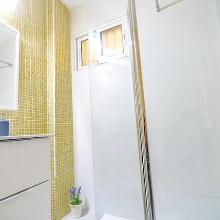 Cubo's Iris 베날마데나코스타